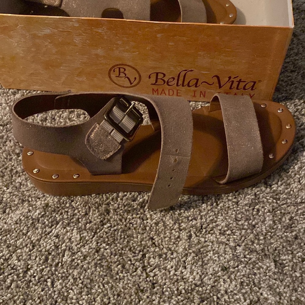 BELLA VITA SANDALS